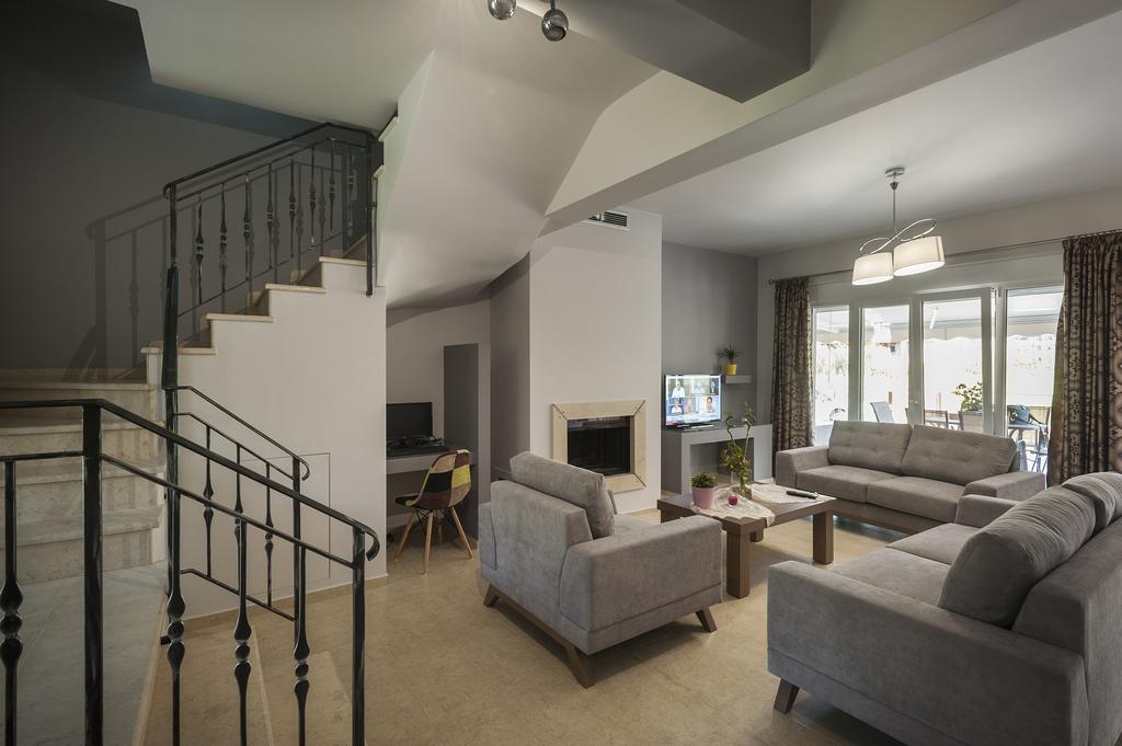 4 Seasons Villas Plataria Habitación foto